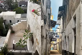 Thời gian ngừng trôi ở thành phố không có ô tô giữa lòng Ấn Độ Dương 