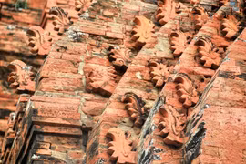 Bí ẩn khó giải về tòa tháp tráng lệ cuối cùng của vương quốc Chăm Pa