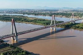 Hiện trạng cảnh quan sông Hồng dự kiến làm đại lộ tỉ USD