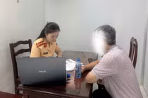 Chiều con gái, cha bị ghi hình phạt 5 triệu đồng