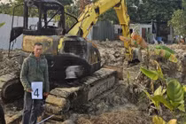  Làm rõ đối tượng đốt xe máy xúc do mâu thuẫn làm ăn ở Bắc Ninh