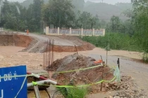 Nỗ lực liên lạc với 600 hộ dân xã Trà Leng bị mất liên lạc do mưa lũ