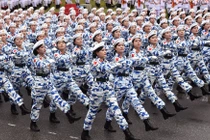 Những "bóng hồng" xinh đẹp trong hàng ngũ tập diễu binh A80