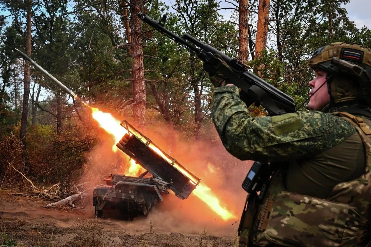 Nga thực hiện kế dương đông kích tây, ồ ạt tiến vào Dnipropetrovsk 