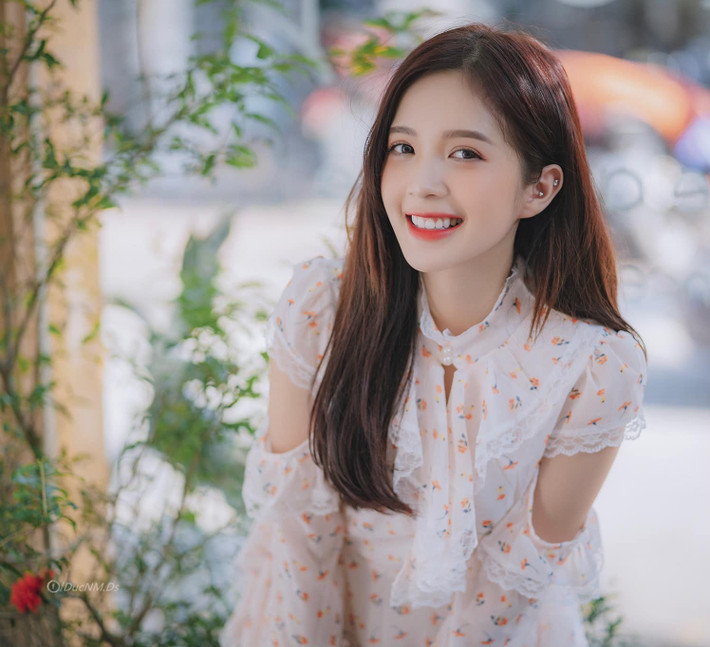 Sau màn cầu hôn, Ngọc Huyền và Đình Tú vẫn chưa công bố kế hoạch cụ thể cho lễ cưới của mình. Tuy nhiên, khi được bạn bè và đồng nghiệp hỏi về "ngày chung đôi", Đình Tú cho biết cả hai dự kiến sẽ tổ chức đám cưới vào cuối năm nay.