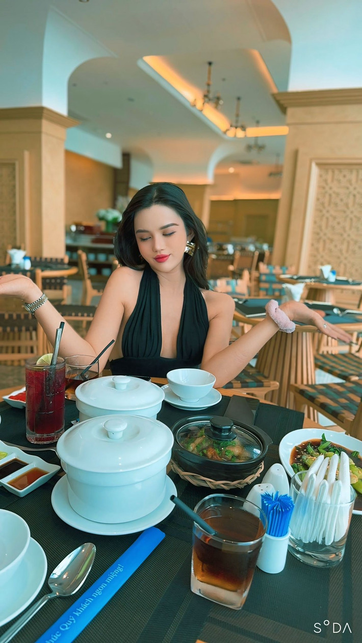 Nữ TikToker công khai phản hồi các bình luận tiêu cực với thái độ đanh thép, đồng thời làm lơ trước việc bị cho rằng bản thân "nổi tiếng bằng thị phi".