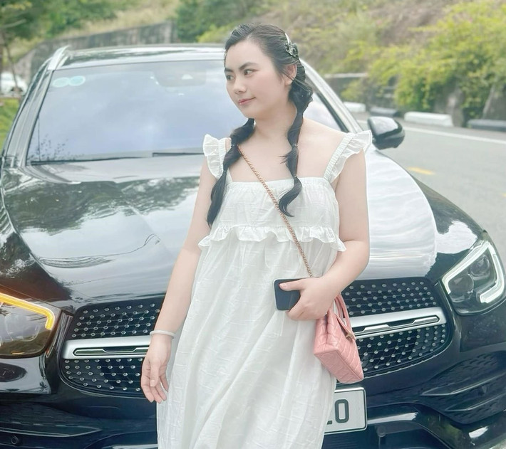 Ái Vy hiện đang sinh sống tại Đà Nẵng.