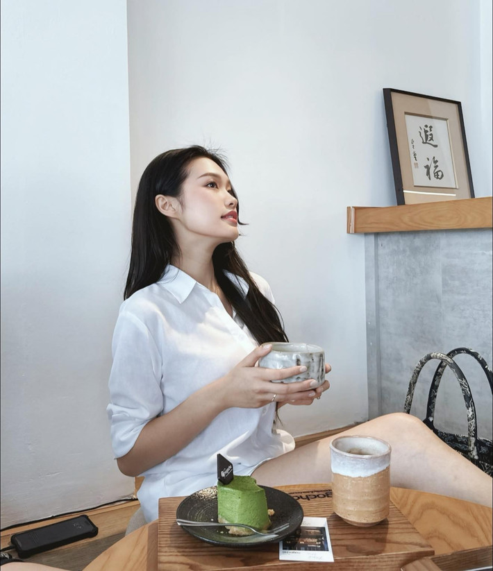 Nhiều người cho rằng Hải My đã "trùng tu" nhan sắc để lấy lại phong độ sau sinh, tuy nhiên, dân mạng cũng bênh vực, khẳng định Doãn Hải My chỉ đánh khối mũi và dùng filter nên gương mặt có chút khác ngày thường mà thôi.