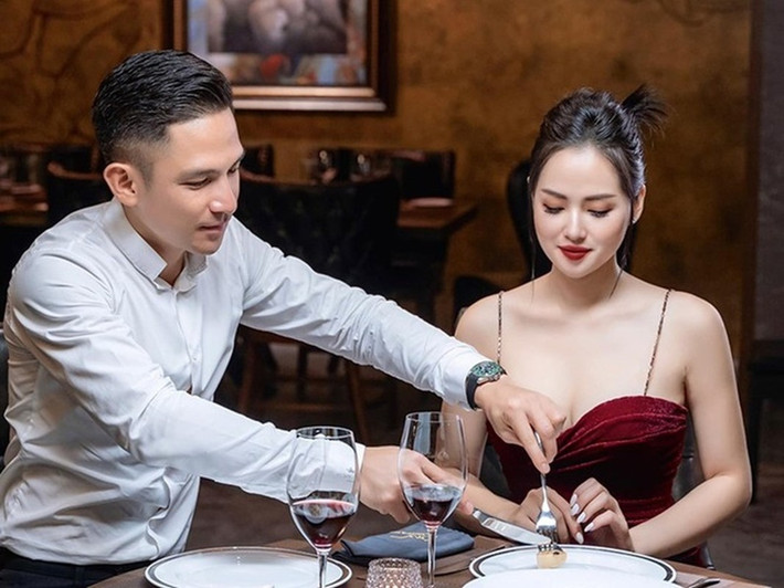 Trong đám cưới của mình và Tâm Tít, Ngọc Thành đã mạnh tay chi nửa tỉ đồng chỉ để trang trí tiệc cưới, vào năm 2014 thì đây là một số tiền không hề nhỏ. Một quán bar có tiếng tại Hà Nội cũng được đại gia này bao trọn để tổ chức party sau lễ cưới. Về chung một nhà, họ sống tại căn hộ cao cấp trên địa bàn Thủ đô.