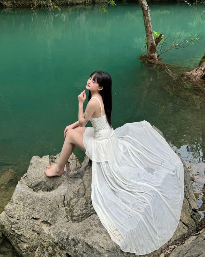 Từng bước quay trở lại mạnh mẽ, Alice bắt đầu tạo ra những nội dung trên các nền tảng cùng chồng. Những video này đa phần mang tính chất giải trí và không nhằm mục đích kiếm tiền lớn, nhưng đánh dấu sự trở lại của Alice trong cộng đồng game.