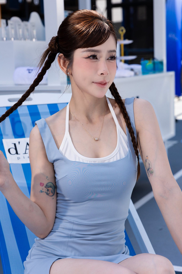 Vẫn là nụ cười rạng rỡ quen thuộc, ánh mắt đầy quyết tâm và những động tác dứt khoát, Châu Tuyết Vân đã chứng tỏ tố chất của một vận động viên chuyên nghiệp dù ở bất kỳ bộ môn nào.
