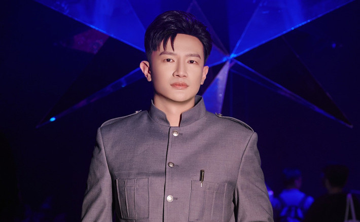 Đôi khi, nhân vật này xuất hiện với những đoạn clip đi hát phòng trà, còn lại gần như hoạt động trên MXH không sôi nổi như trước.