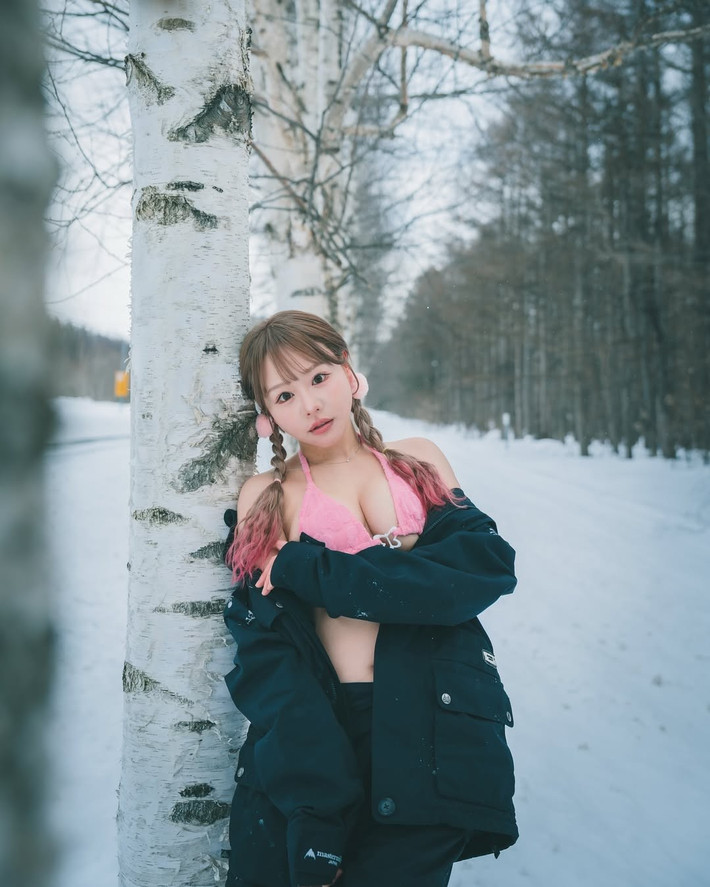 Hamasaki Mao là cô nàng hot girl từng gây tiếng vang tại Nhật Bản. Tuy nhiên, cô nàng bất ngờ khi tuyên bố sẽ giải nghệ vào cuối năm 2024 vừa qua.