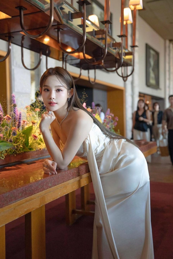 Huyền Baby cũng nhiều lần bày tỏ sự phấn khích của mình trong loạt video trước và sau sự kiện.