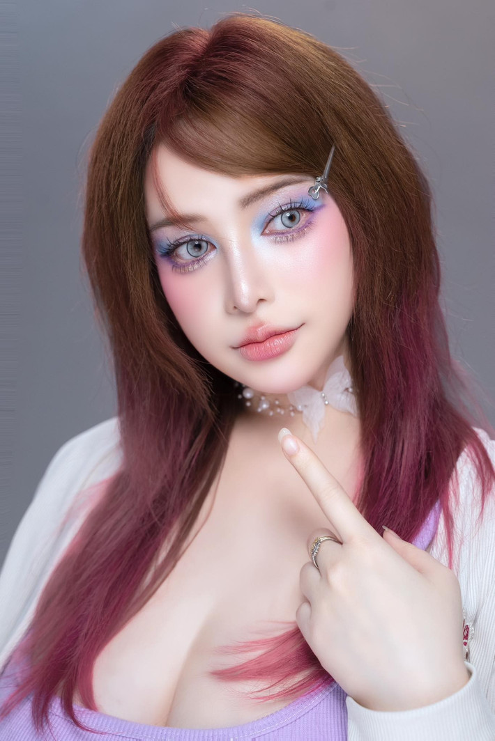 Hoa Mộc Lan bước vào thế giới cosplay khi còn là một cô gái trẻ ở Hà Nội.