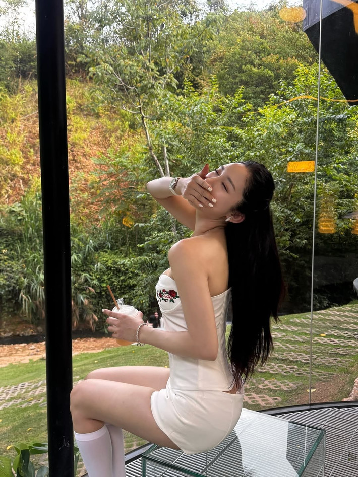 Vẻ đẹp tự nhiên, không trang điểm quá cầu kỳ của cô nàng đã thực sự "đốn tim" người hâm mộ.