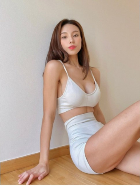 "Ban đầu tôi giảm cân vì anh ấy, nhưng bây giờ tôi hiểu rằng mình làm điều đó cho chính mình. Tôi sẽ không quay lại." Jini cho biết.
