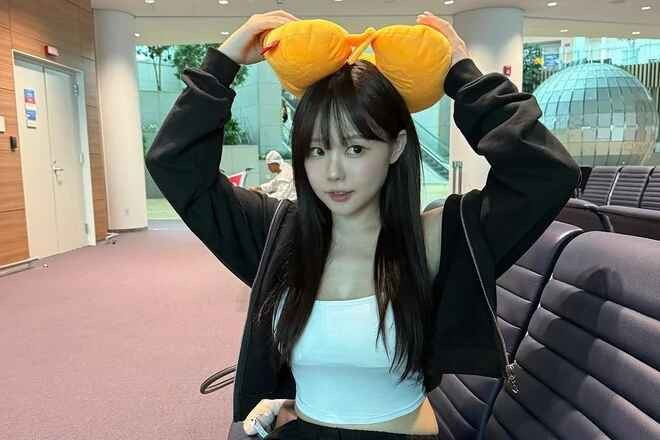 Nhiều người hâm mộ lên tiếng bênh vực Hong Young Gi. Họ cho rằng, cô có quyền tự do lựa chọn trang phục, miễn là cô cảm thấy tự tin và thoải mái. "Cô ấy có thân hình đẹp thì việc khoe ra đâu có gì sai?", một bình luận viết.