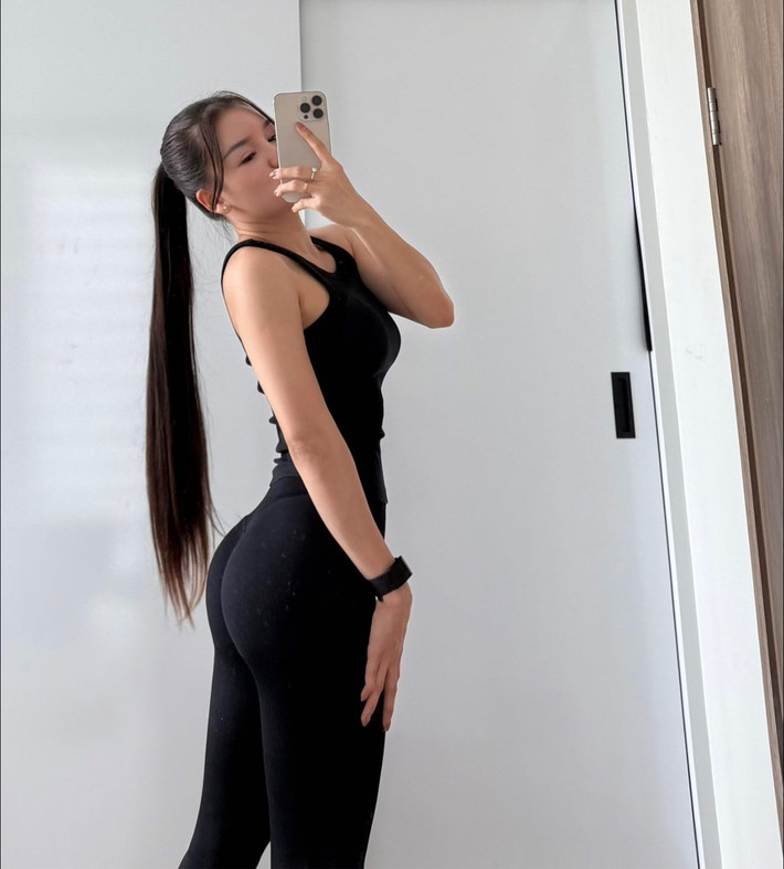 Tuy nhiên, những khoảnh khắc được chia sẻ bởi người thân cũng đủ khẳng định sự gắn bó. Sau khi kết hôn, cả hai thoải mái hơn trong việc chia sẻ khoảnh khắc đời thường.