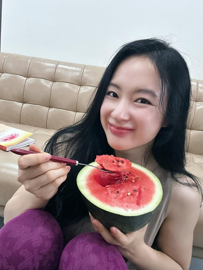 Angela Phương Trinh tự tin khoe dáng hiện tại