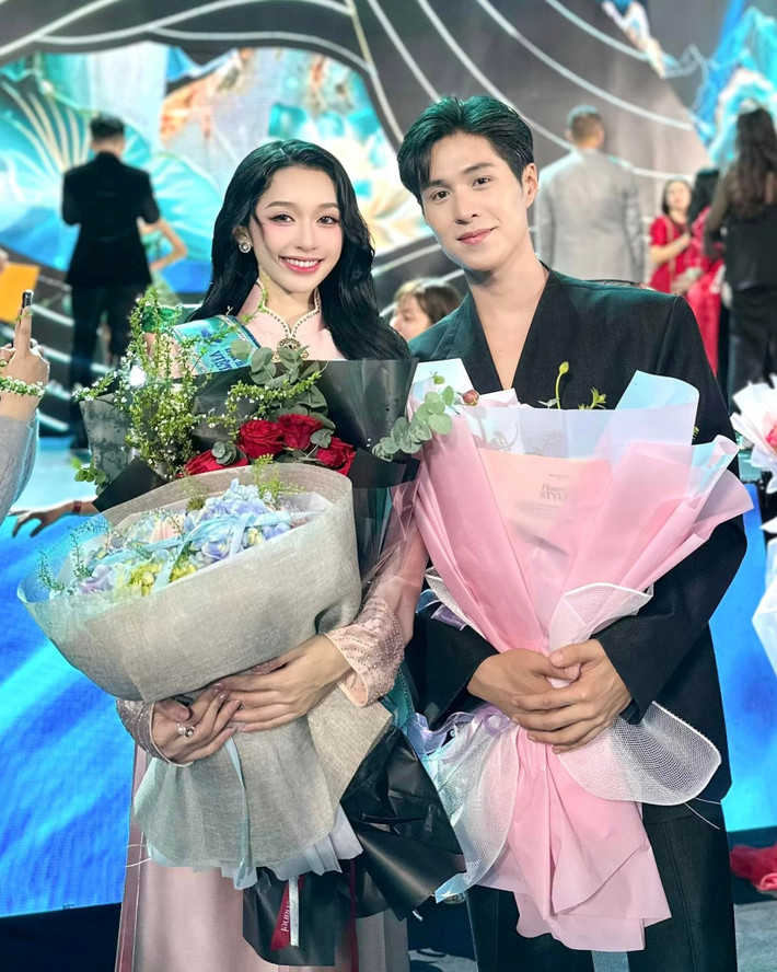 Về phần Otis, toàn bộ hình ảnh và clip có mặt Karty Chang từ năm 2022 đến nay “bốc hơi” khỏi tài khoản của anh chàng.