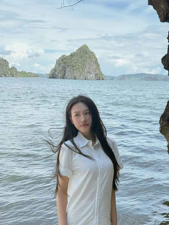 Nhan sắc nàng WAG sinh năm 2001 sau một năm sinh em bé nhận về nhiều lời khen ngợi. Những người theo dõi lâu năm nhận ra Hải My đã có sự thay đổi trong phong cách thời trang.