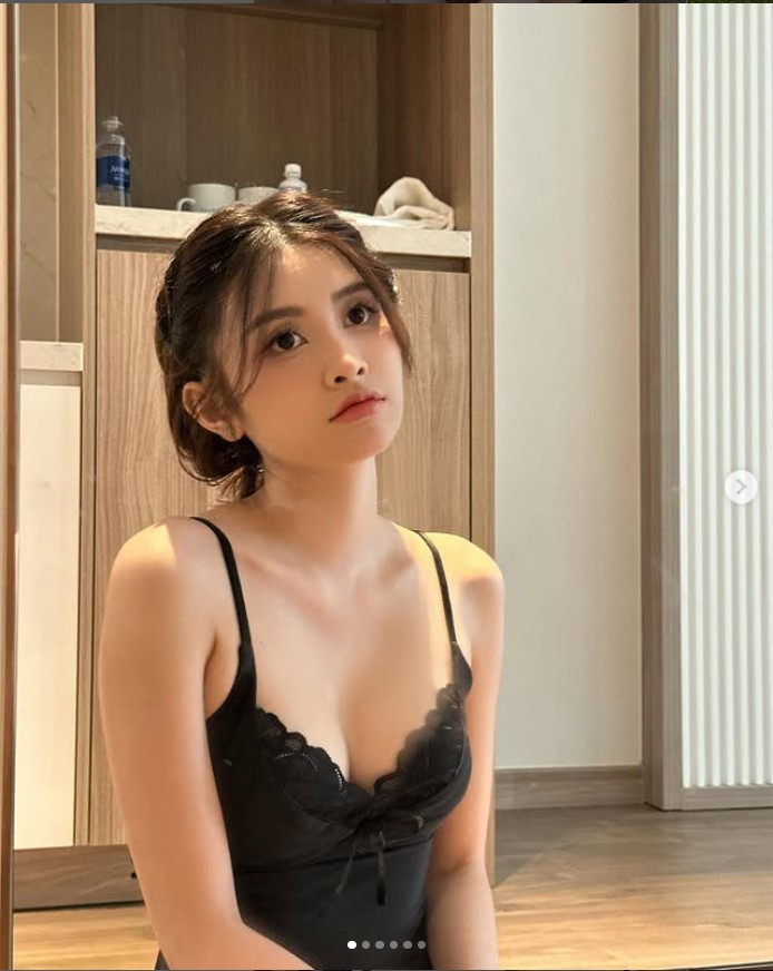 Mỗi lần Trang Six đăng ảnh, cô lại nhận về cơn mưa lời khen từ cộng đồng mạng. Bài đăng mới nhất càng khẳng định thêm nhan sắc và sự gợi cảm của cô nàng. Ảnh: Instagram nhân vật