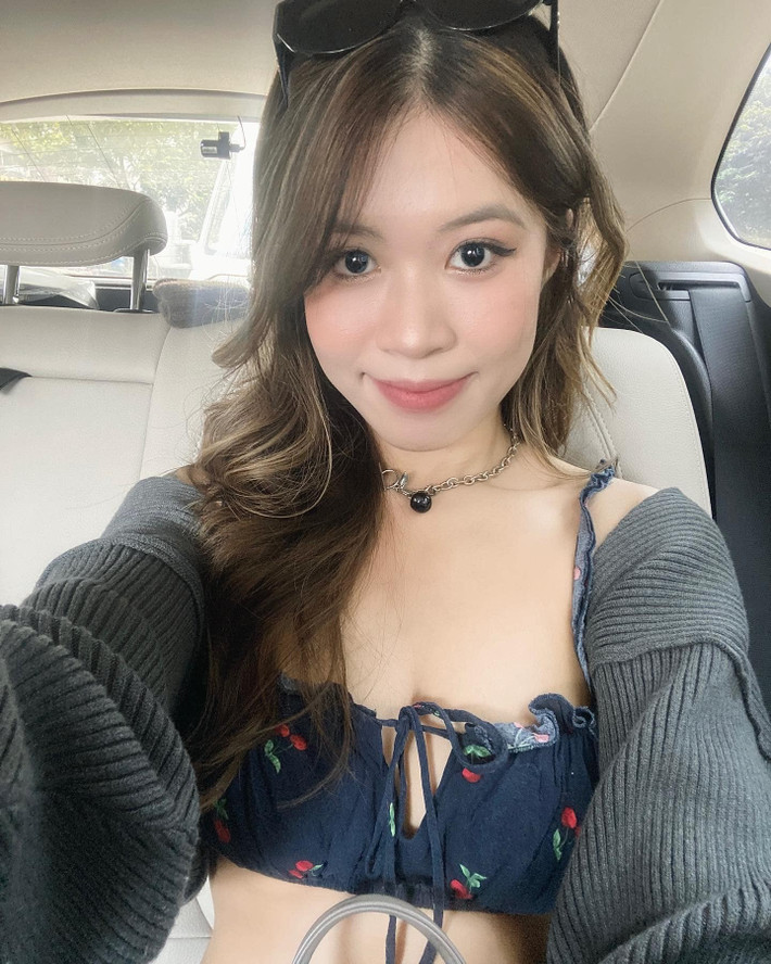 Trên trang cá nhân, những hình ảnh xinh đẹp của KA nhận về vô vàn lời khen từ netizen.