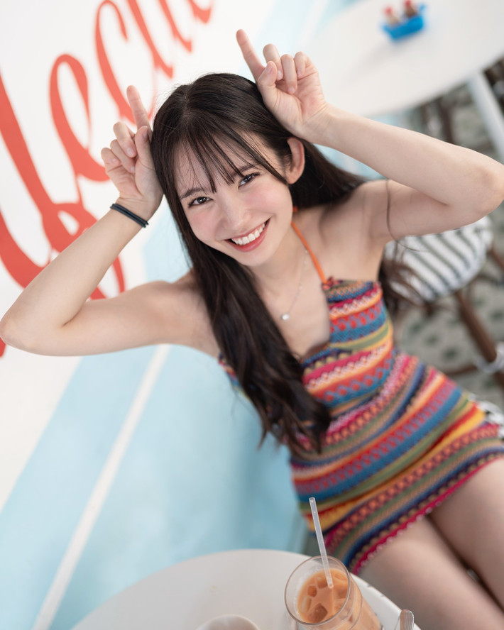 Một số thậm chí cho rằng Nahyun Kim có thể đã can thiệp phẫu thuật thẩm mỹ, khiến khuôn mặt khi lên hình kém tự nhiên, không còn thần thái như trước.