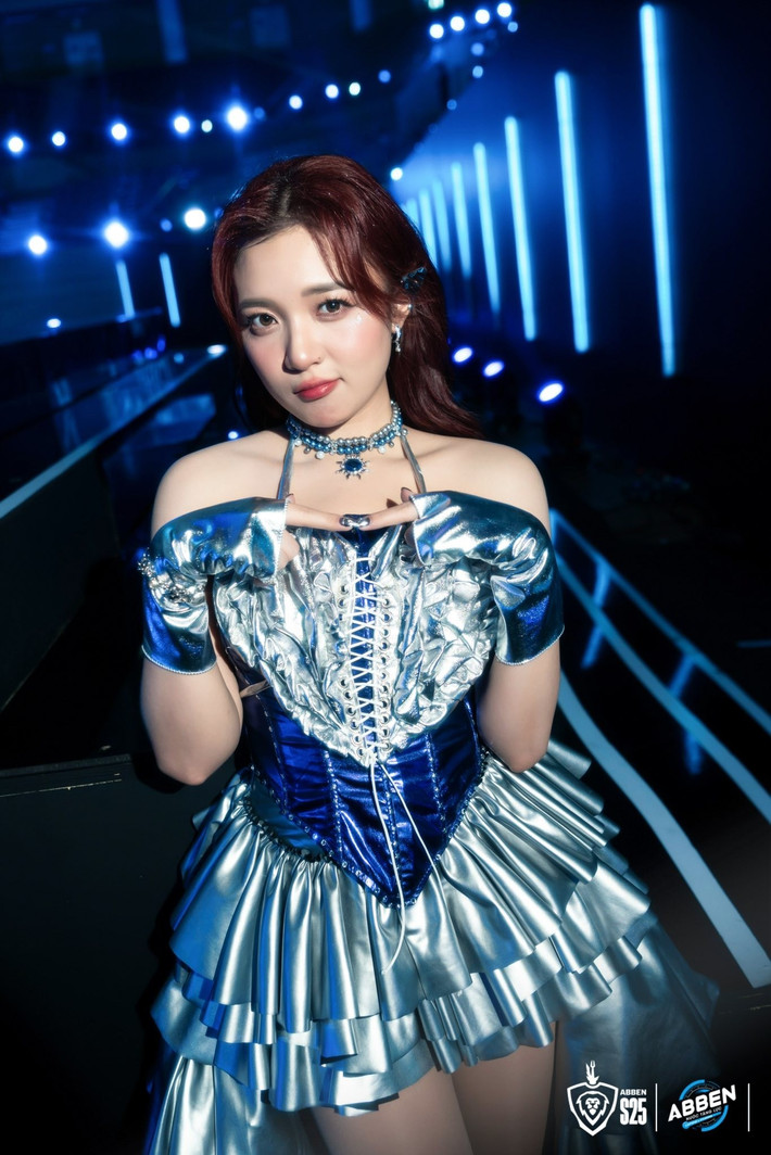 Phương Thảo không chỉ là một MC tài năng mà còn là một trong những hot girl được yêu mến nhất nhì làng game Việt.