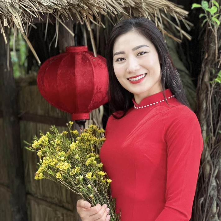 Lễ cưới của Phạm Thị Yến và Đặng Đức Chung được tổ chức riêng tư nhưng ấm cúng với sự tham dự của gia đình, bạn bè thân thiết và đồng nghiệp hai bên.