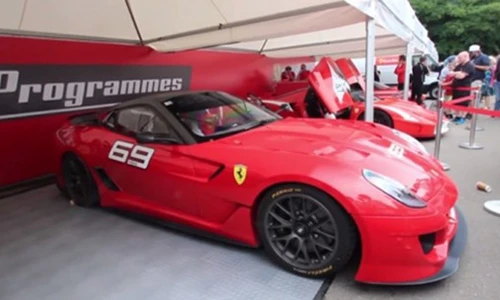 Điếc tai với màn "thi hát" của bộ 3 siêu ngựa nhà Ferrari