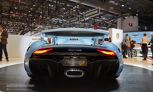 Siêu xe 51,35 tỷ Koenigsegg lần đầu tiên cất cao "tiếng hát"