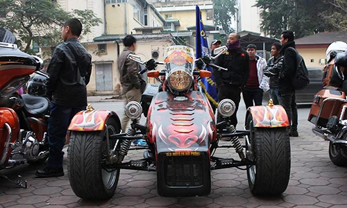 Ngắm “lợn rừng 3 chân” Honda X4 1.300cc tại Hải Phòng