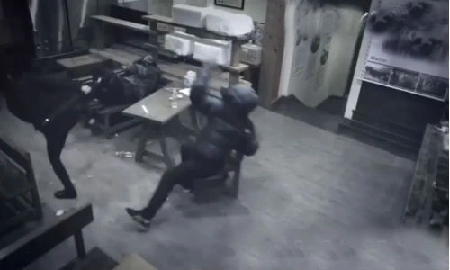 Khi cướp đen đủi đụng phải “gái có võ“