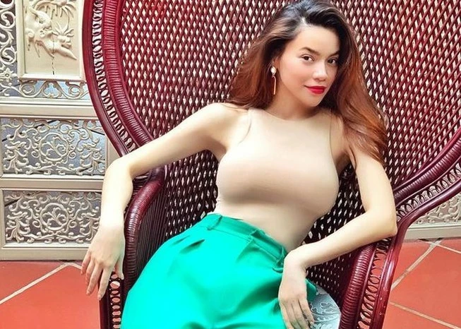 Mỹ nhân Việt gây hiểu lầm khi mặc như không