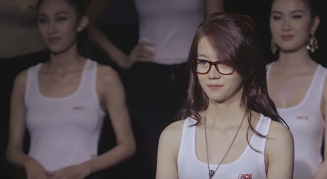 Hot vlogger An Nguy làm “điên đảo” fan vì thi The Face