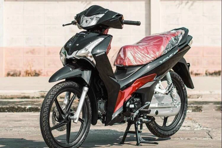 Cận cảnh Honda Wave 125i nhập Thái, đắt gấp đôi Future ở Việt Nam