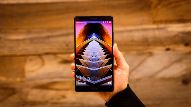 Top 5 điện thoại có pin "trâu" nhất