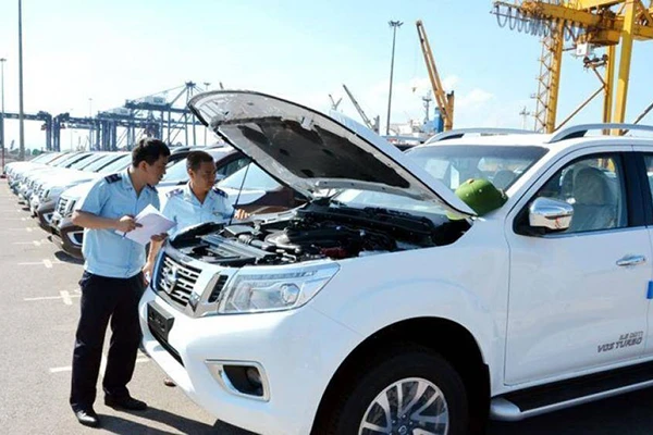 Lượng ôtô tồn kho tại Việt Nam tăng tới 122,5% do COVID-19