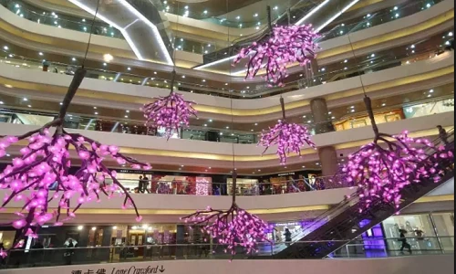 Ngắm trung tâm thương mại thế giới lung linh đầu năm mới 