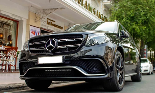SUV Mercedes GLS63 giá 12 tỷ đồng lăn bánh tại TP HCM