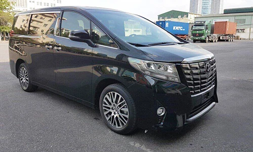 Đập thùng “chuyên cơ mặt đất" Toyota Alphard hơn 4 tỷ tại VN