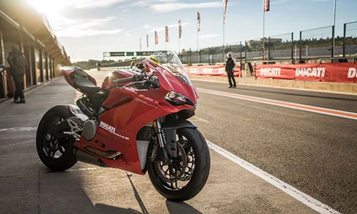 Ducati 959 Panigale bản Thái về Việt Nam giá gần 600 triệu