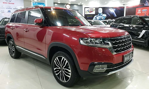 “Soi” xe Trung Quốc BAIC Q7 giá 658 triệu tại Việt Nam