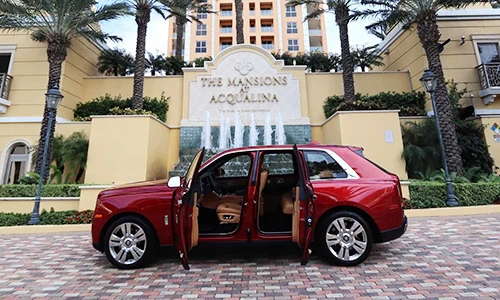 Mua nhà được tặng miễn phí siêu SUV Rolls-Royce và Lamborghini