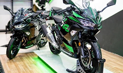 Kawasaki Ninja 400 ABS đặc biệt giá 159 triệu ở Sài Gòn