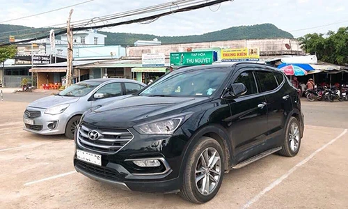 Hyundai SantaFe cũ “dùng chán” bán 1,2 tỷ ở Hà thành
