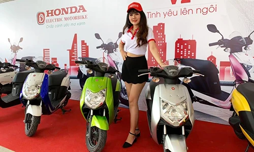 Xe máy điện Honda “chính hãng” giá từ 22 triệu ở Sài Gòn