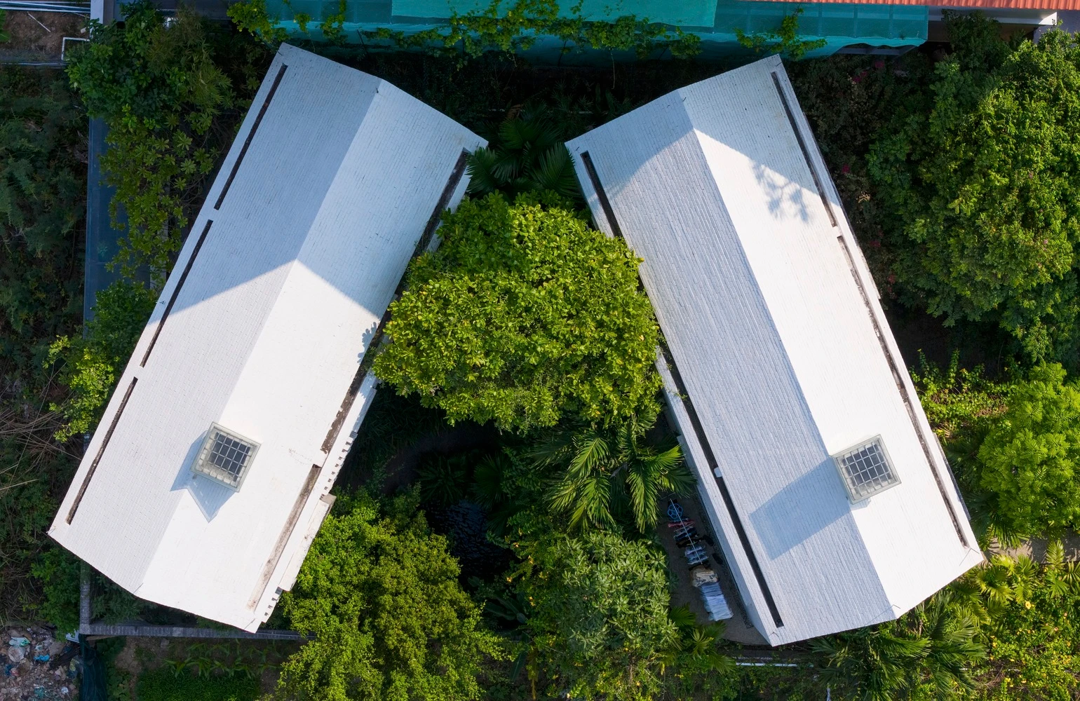 Ngôi nhà sinh đôi đẹp mê mẩn giữa rừng cây ở Đà Nẵng